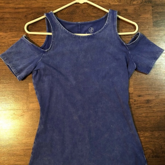 Dress - Picture 2 of 4